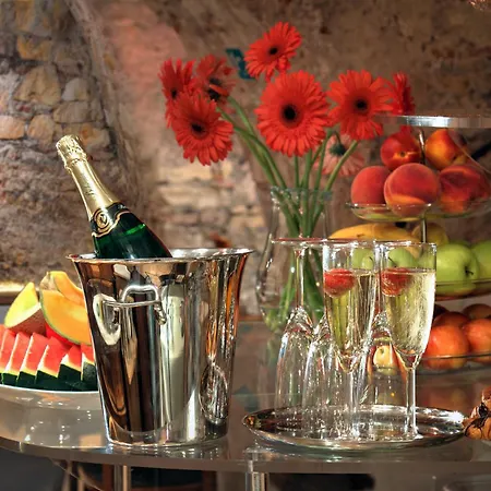 Waldstein מלון 4*