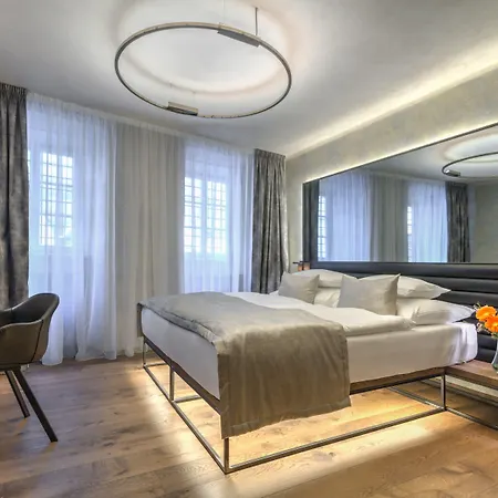 מלון Waldstein 4*