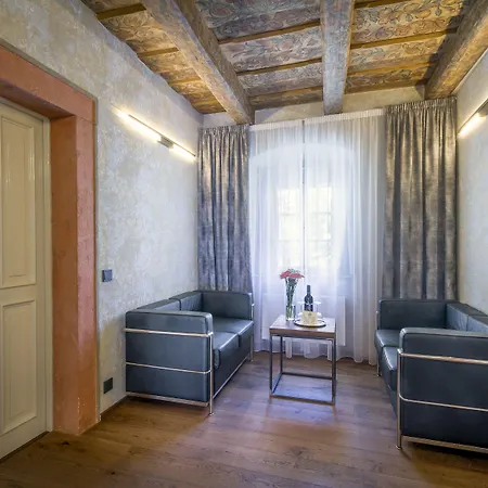 Waldstein מלון 4*