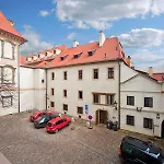 Waldstein Hotell 4*
