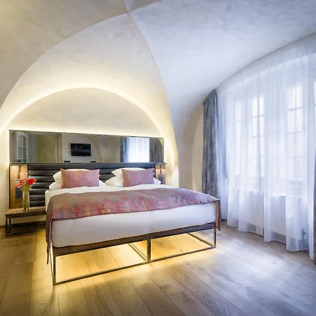 Waldstein 4* Prague