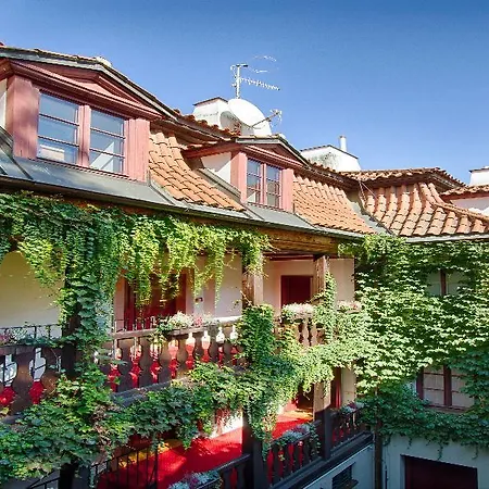 Waldstein Hotel 4*