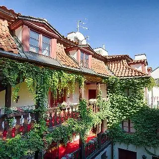 Waldstein Hotel