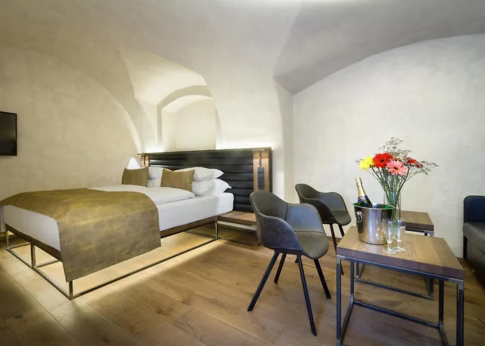 Waldstein Hotel 4*