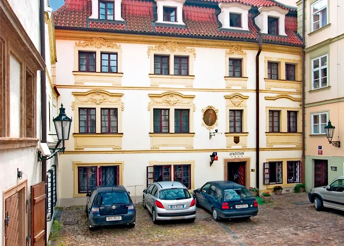 Waldstein Hotel 4*