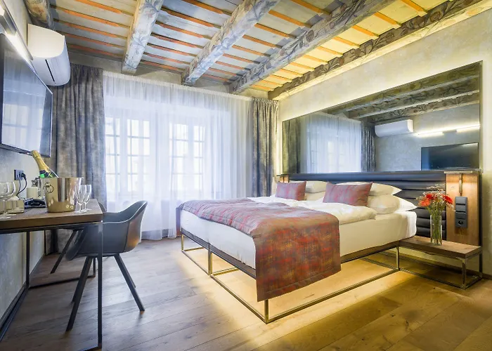 Waldstein Отель