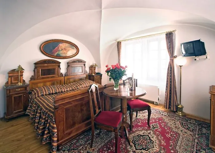 Waldstein 4* Prague