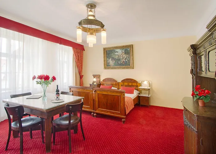 Waldstein 4* Prague